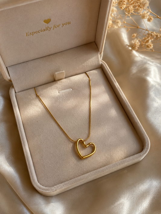 Hollow heart pendant