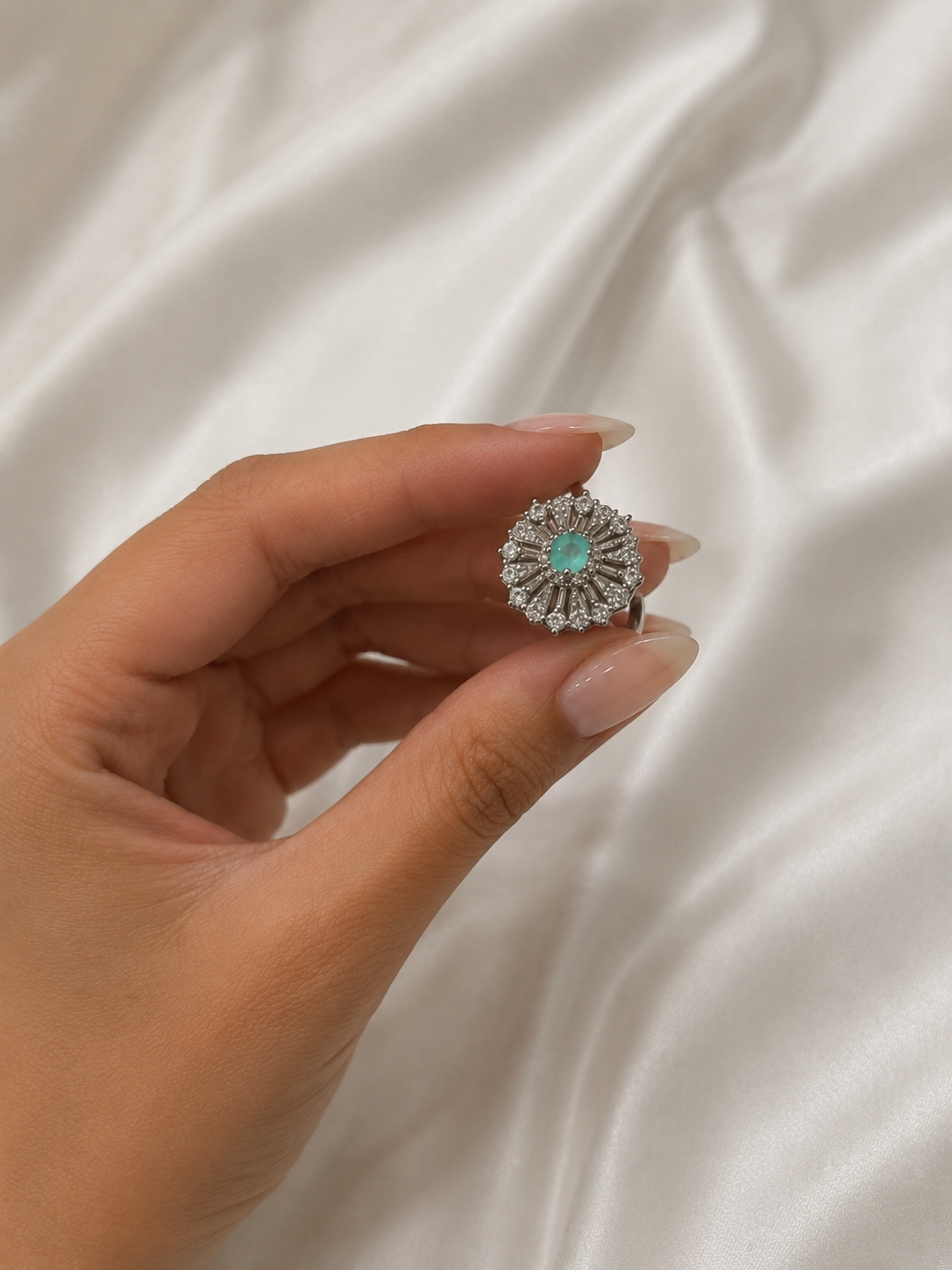 Elegant Starburst Mint Ring