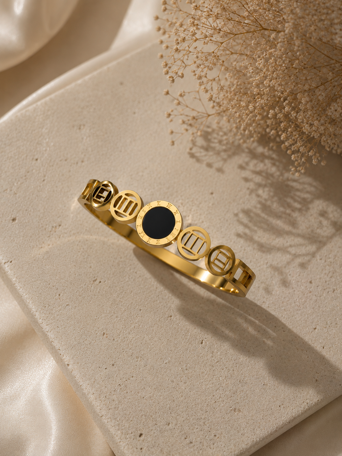 18K Gold-Plated Roman Numeral Bangle