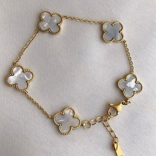 Mother-of-Pearl Clover Bracelet
