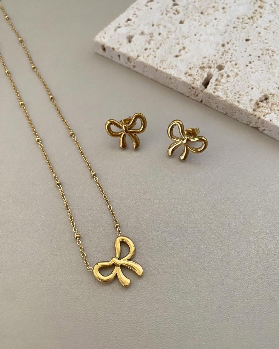 Bow Knot Pendant with studs