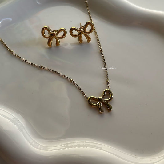 Bow Knot Pendant with studs