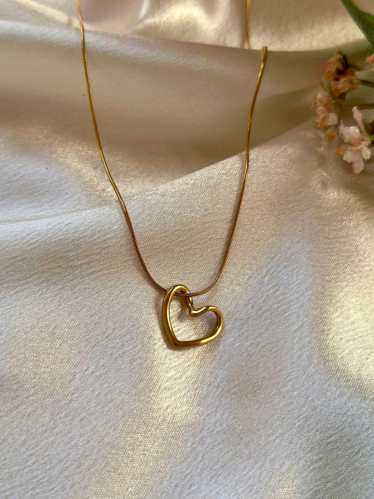 Hollow heart pendant