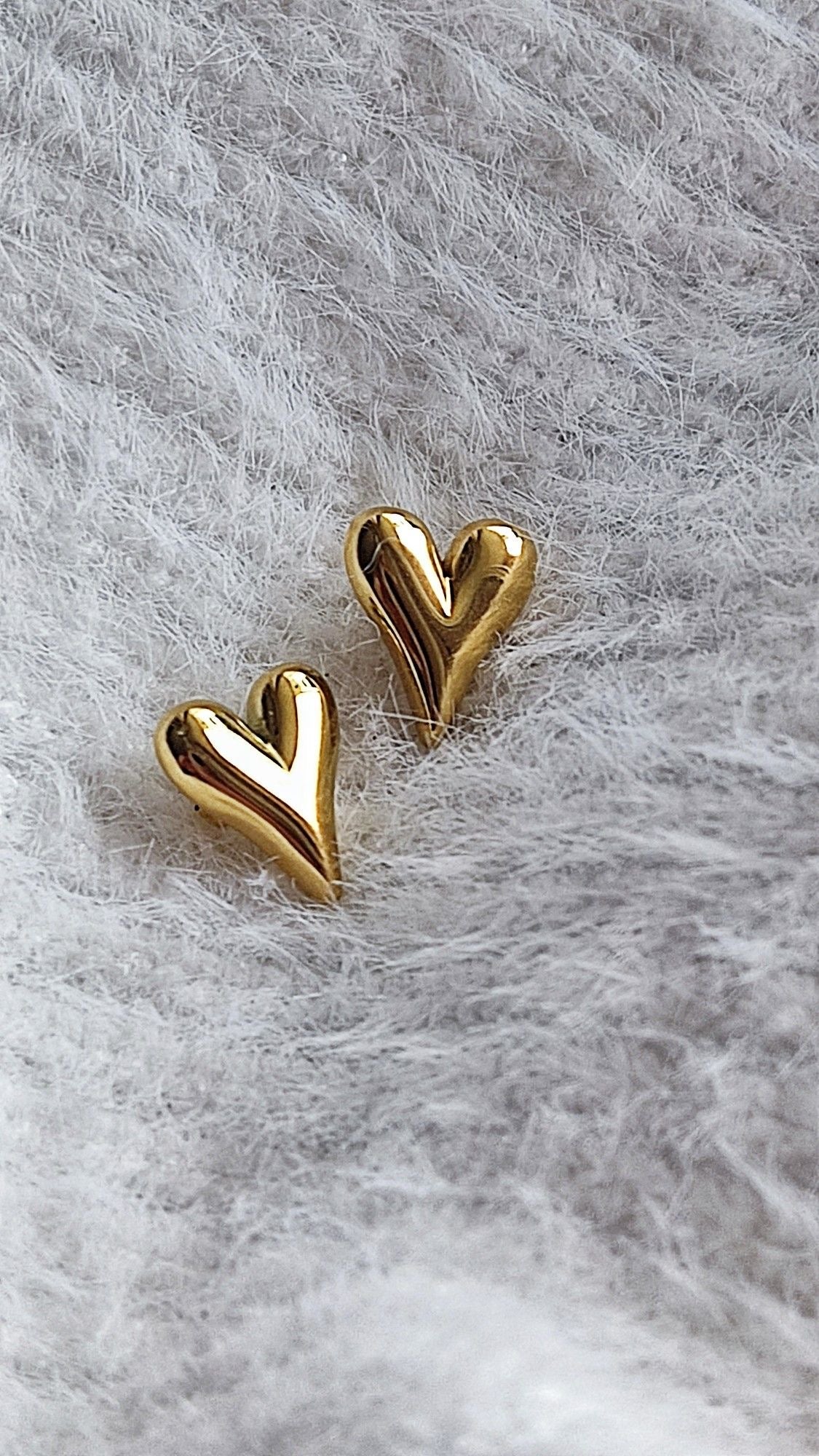 Sculpted Gold Heart Studs