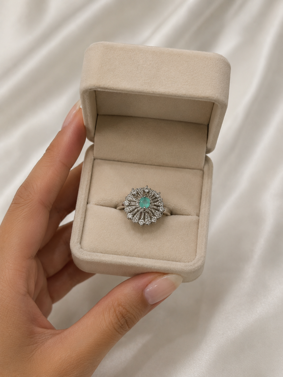 Elegant Starburst Mint Ring